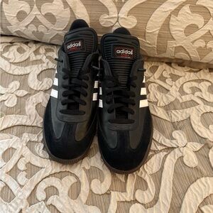 Adidas Men's Black and White Sneakers